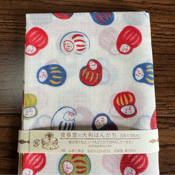 💰SOLD💰 Yonagado Large Handkerchief Daruma-Chan Fabric Cotton Japan 22.5" - Picture 10 of 12